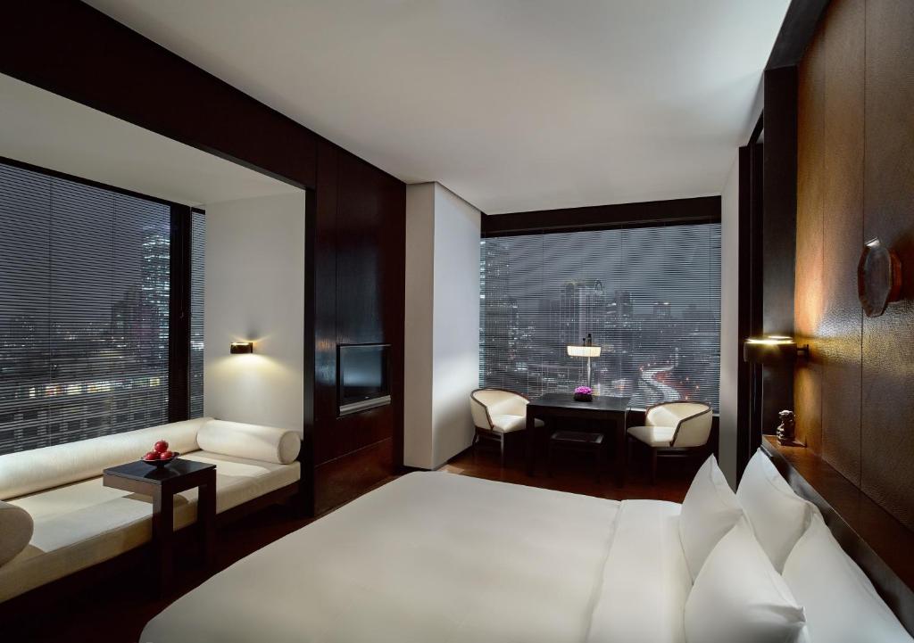 Hotel Furniture Set