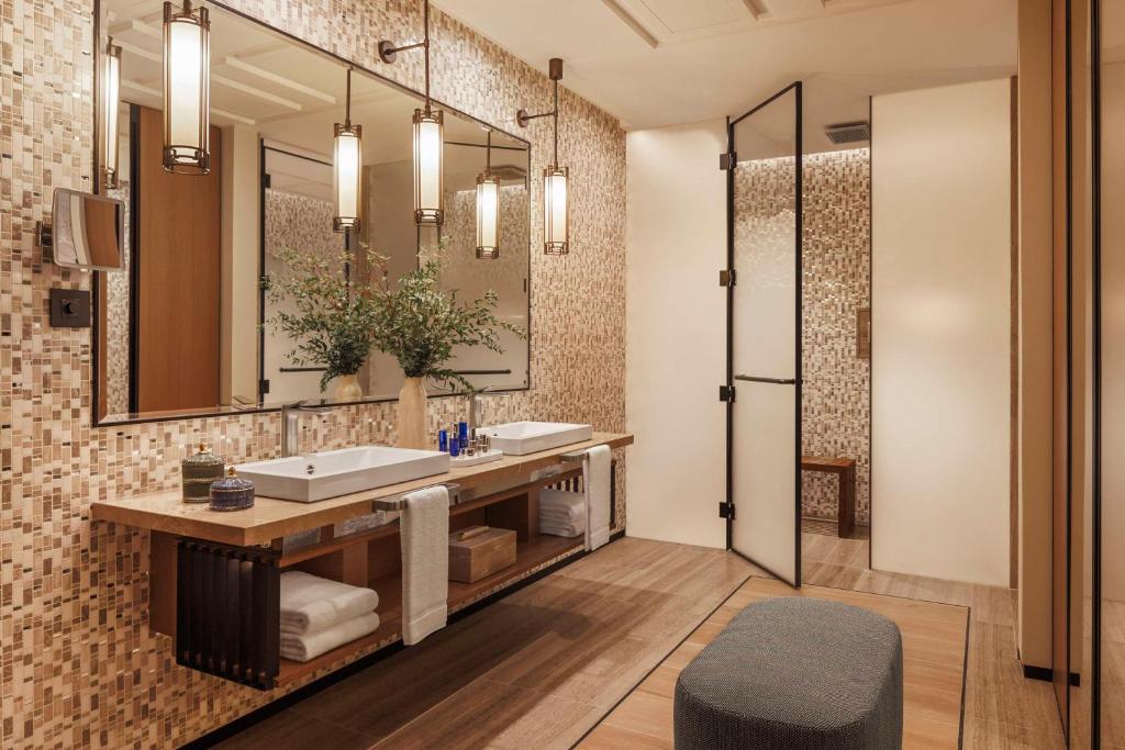 Hotel Furniture Set